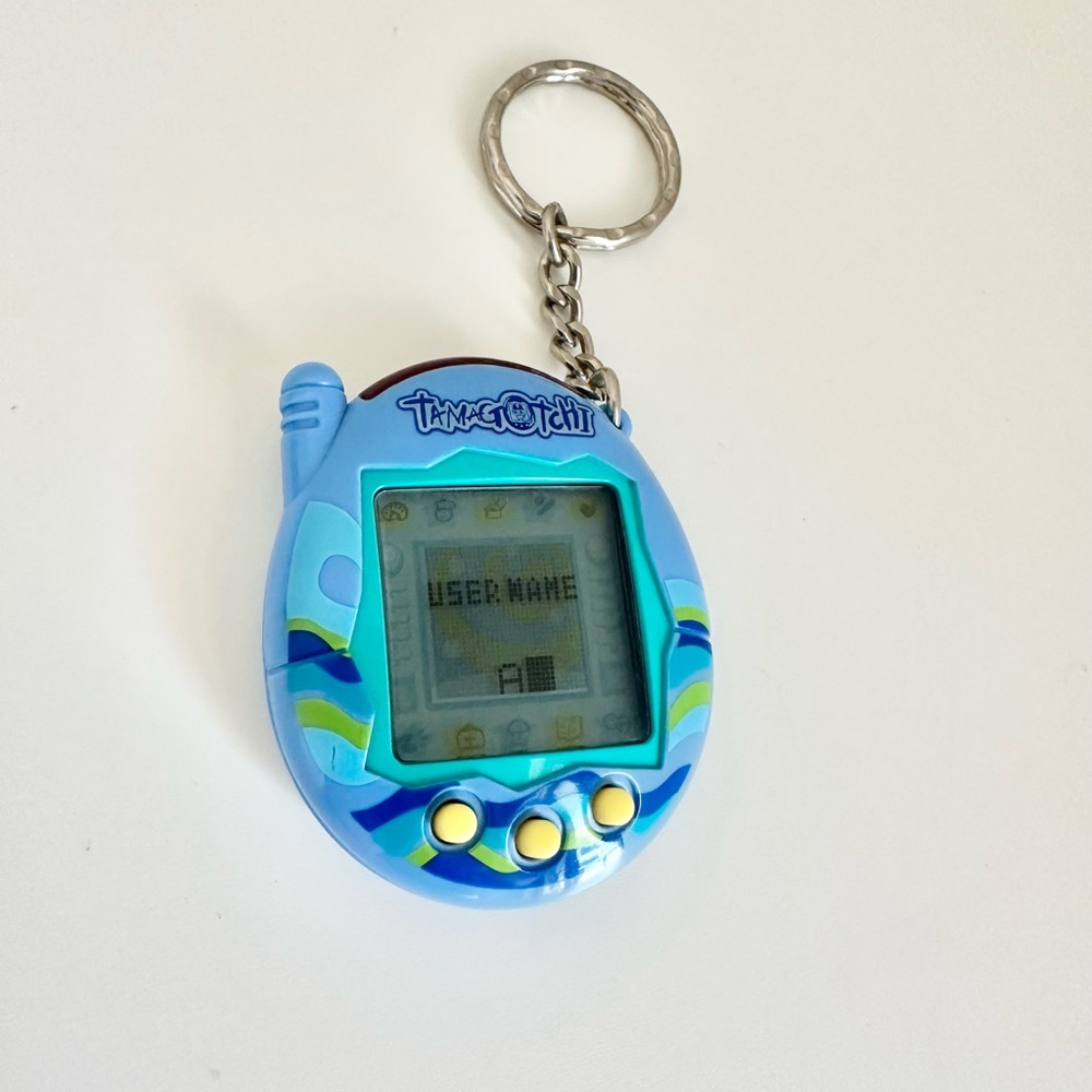 2004 Tamagotchi Blue Waves w/Fresh Battery